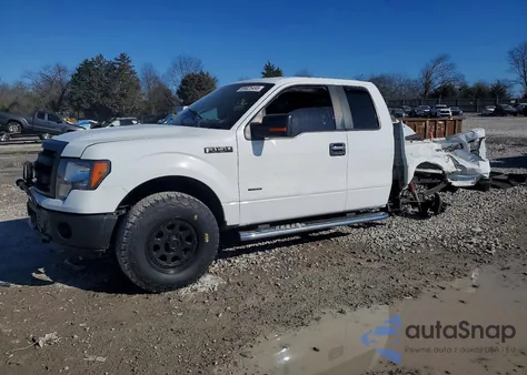 2013 Ford F150 Super Cab z USA, uszkodzony, nr VIN 1FTFX1ET5DFC41005